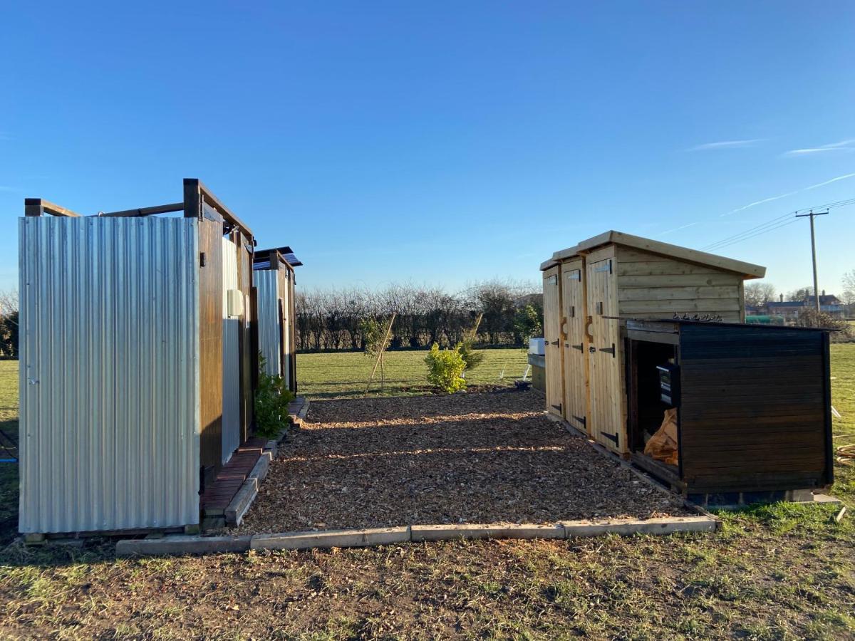 קאמברידג' Fen Meadows Glamping - Luxury Cabins And Bell Tents מראה חיצוני תמונה